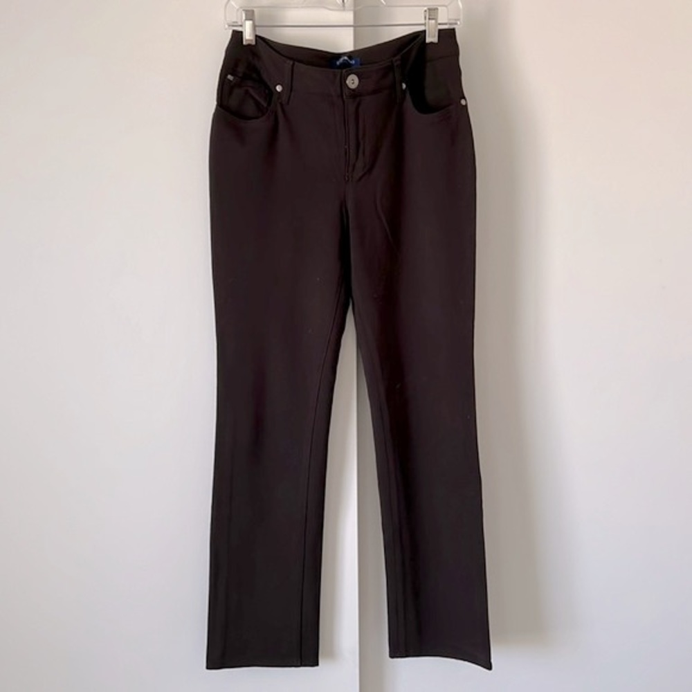 Dark brown pants. Very comfy but still chic.
